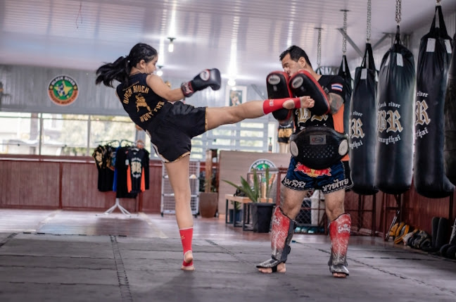 Muaythai para crianças: academia abre turma com aula gratuita em Manaus